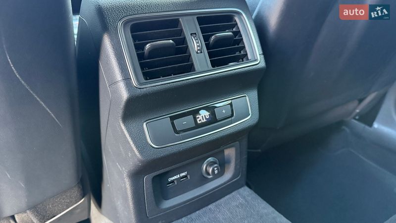 Внедорожник / Кроссовер Audi Q5 2019 в Киеве