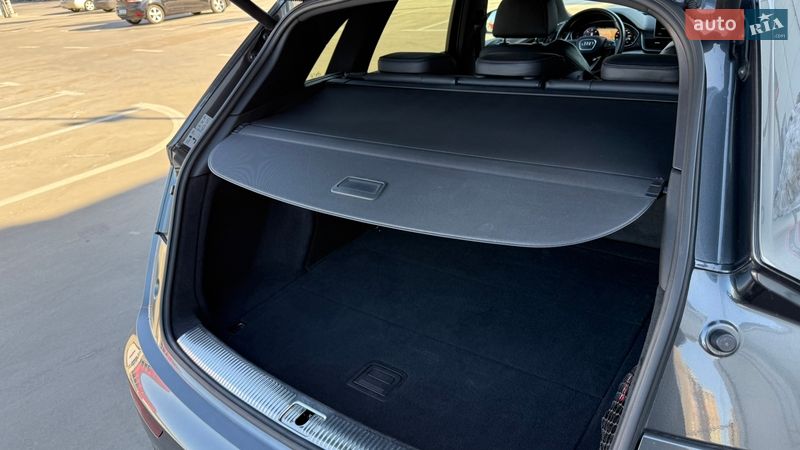 Внедорожник / Кроссовер Audi Q5 2019 в Киеве