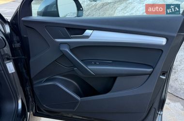 Внедорожник / Кроссовер Audi Q5 2019 в Киеве