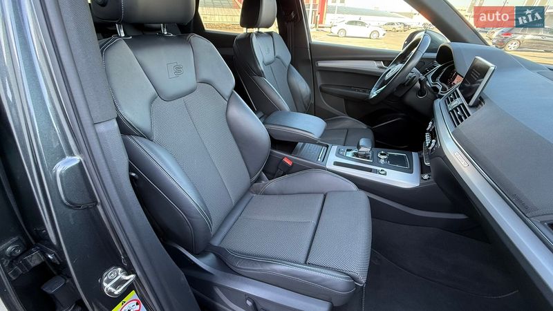 Внедорожник / Кроссовер Audi Q5 2019 в Киеве