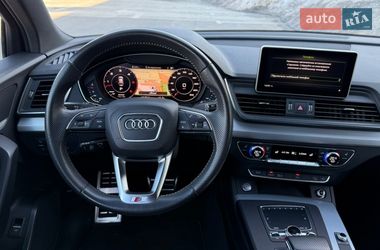 Внедорожник / Кроссовер Audi Q5 2019 в Киеве