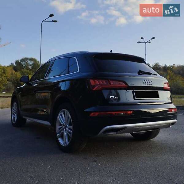 Внедорожник / Кроссовер Audi Q5 2018 в Львове