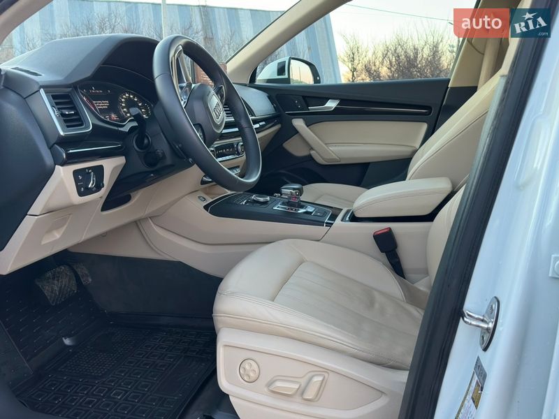 Внедорожник / Кроссовер Audi Q5 2019 в Черкассах