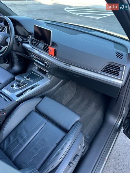 Позашляховик / Кросовер Audi Q5 2020 в Рівному