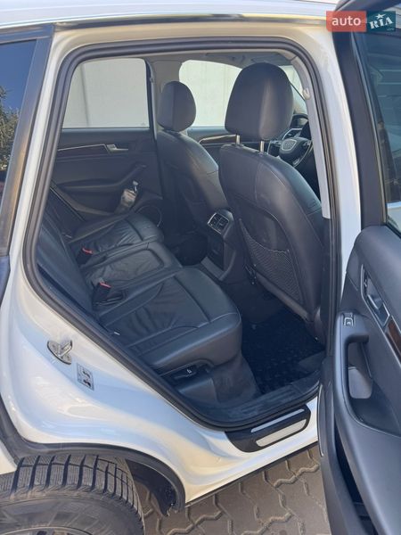 Позашляховик / Кросовер Audi Q5 2015 в Львові