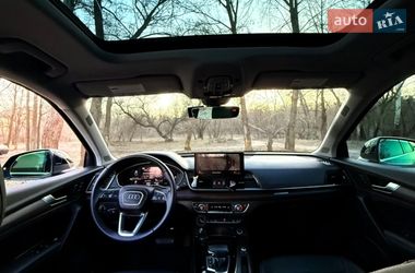 Позашляховик / Кросовер Audi Q5 2022 в Дніпрі