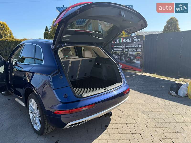 Позашляховик / Кросовер Audi Q5 2017 в Болехові