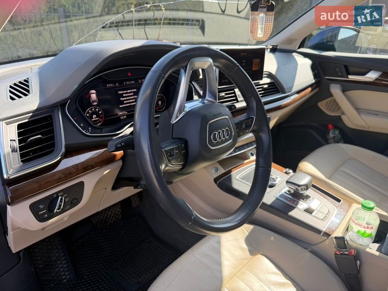 Позашляховик / Кросовер Audi Q5 2017 в Болехові