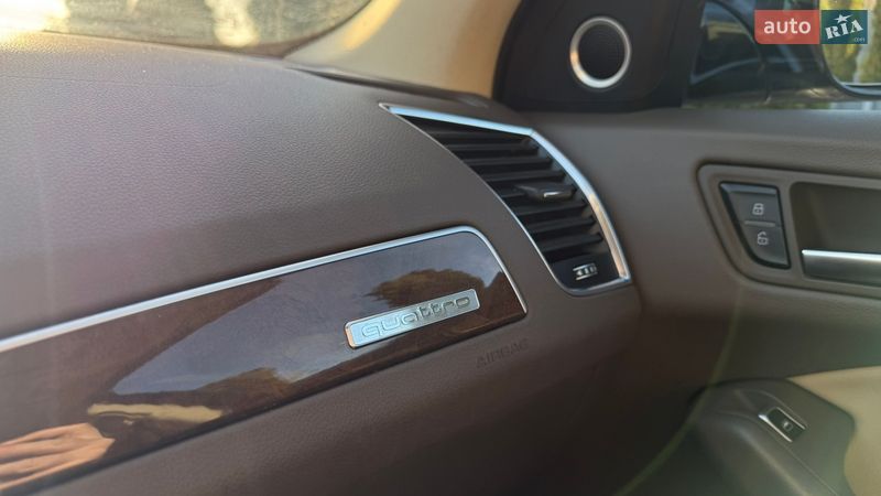 Внедорожник / Кроссовер Audi Q5 2015 в Одессе