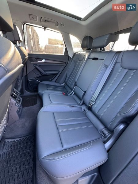 Позашляховик / Кросовер Audi Q5 2023 в Івано-Франківську