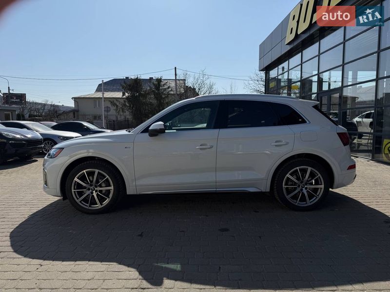 Позашляховик / Кросовер Audi Q5 2020 в Івано-Франківську