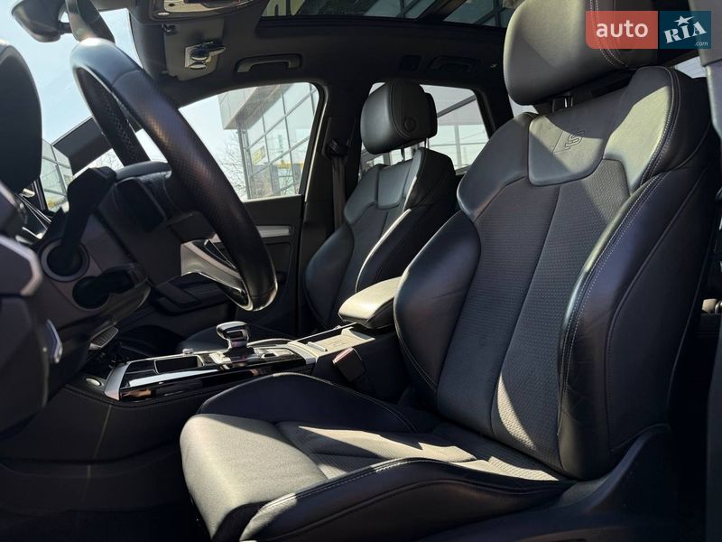 Позашляховик / Кросовер Audi Q5 2020 в Івано-Франківську