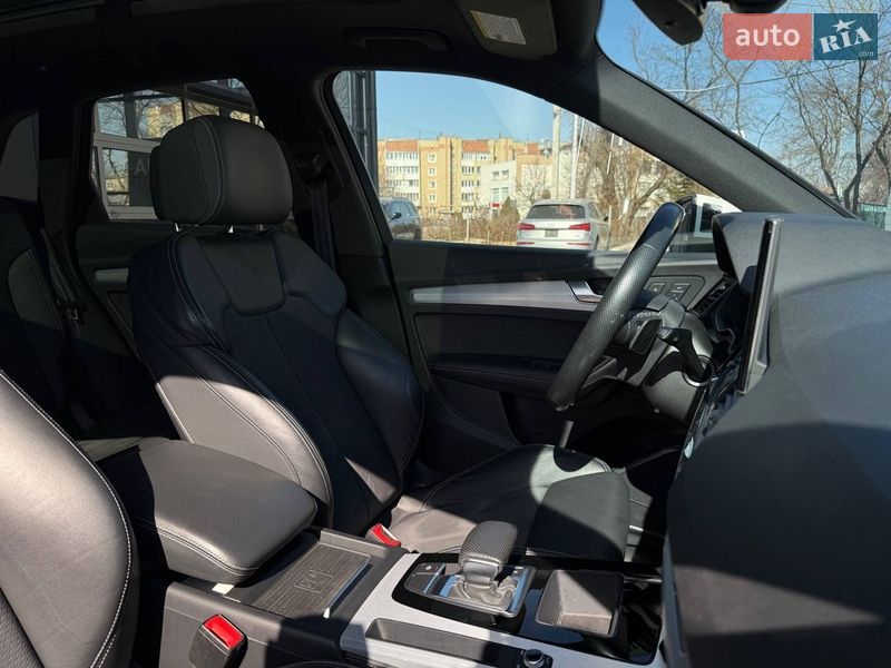 Позашляховик / Кросовер Audi Q5 2020 в Івано-Франківську