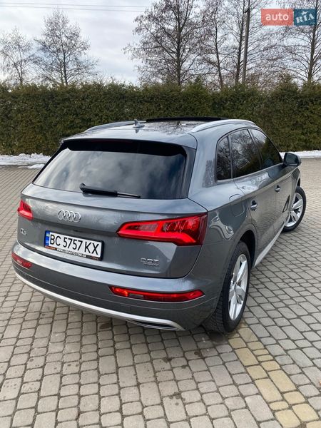 Внедорожник / Кроссовер Audi Q5 2017 в Пустомытах