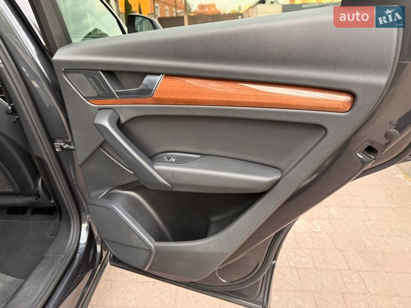 Внедорожник / Кроссовер Audi Q5 2020 в Стрые