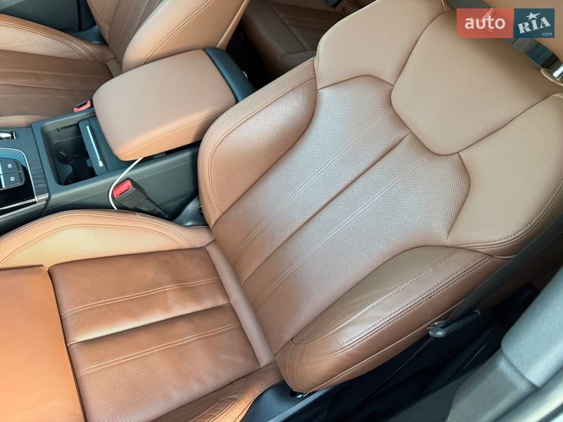 Внедорожник / Кроссовер Audi Q5 2022 в Стрые