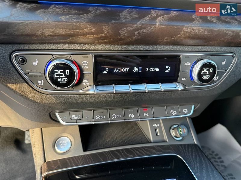 Внедорожник / Кроссовер Audi Q5 2022 в Стрые