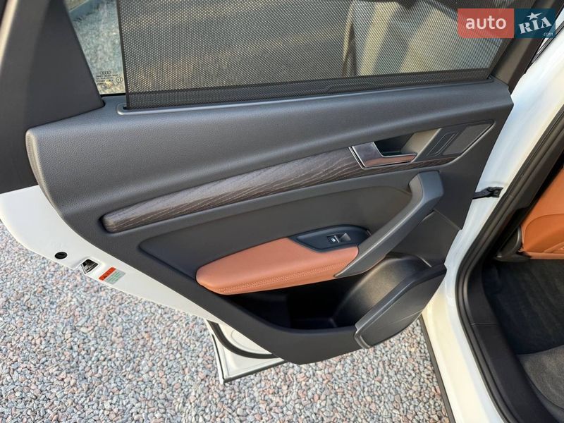 Внедорожник / Кроссовер Audi Q5 2022 в Стрые
