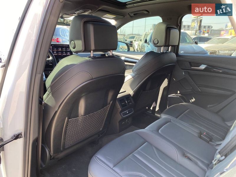 Позашляховик / Кросовер Audi Q5 2021 в Львові