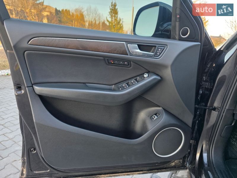 Внедорожник / Кроссовер Audi Q5 2015 в Гусятине