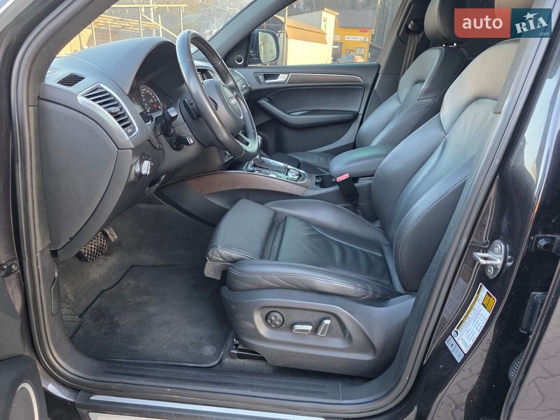 Внедорожник / Кроссовер Audi Q5 2015 в Гусятине