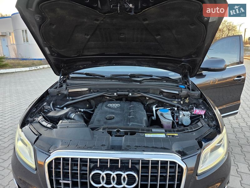 Внедорожник / Кроссовер Audi Q5 2015 в Гусятине