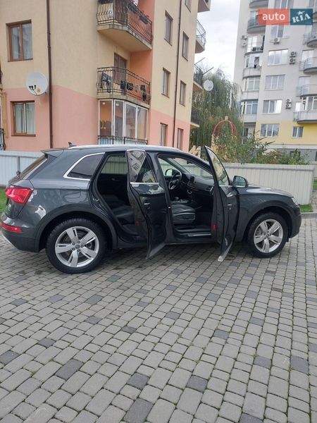 Внедорожник / Кроссовер Audi Q5 2018 в Богородчанах