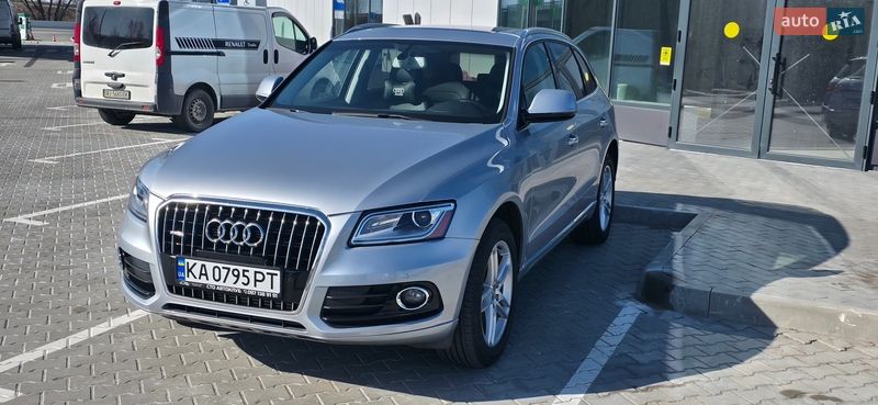 Позашляховик / Кросовер Audi Q5 2016 в Києві