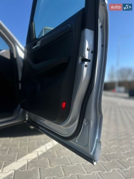 Позашляховик / Кросовер Audi Q5 2016 в Києві