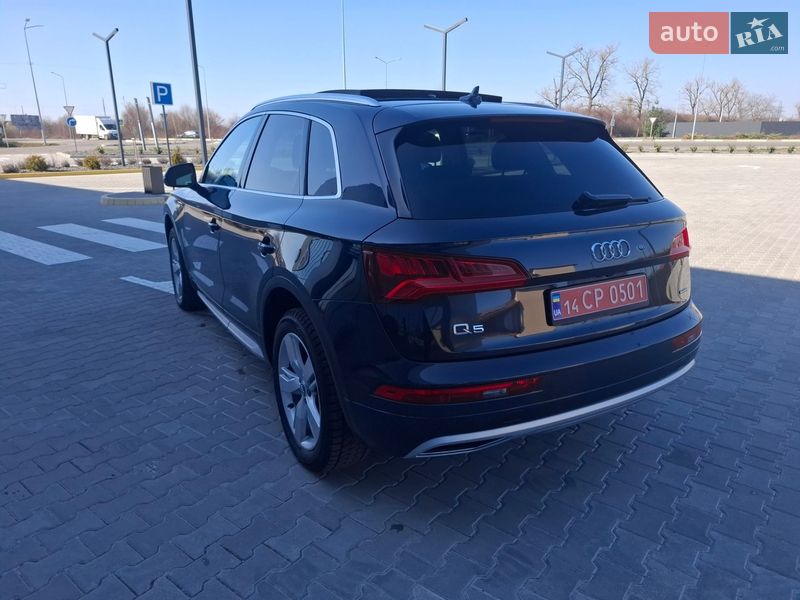 Внедорожник / Кроссовер Audi Q5 2019 в Ужгороде