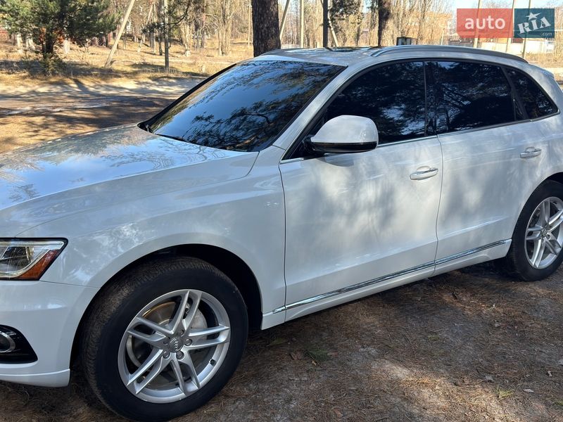 Позашляховик / Кросовер Audi Q5 2016 в Охтирці