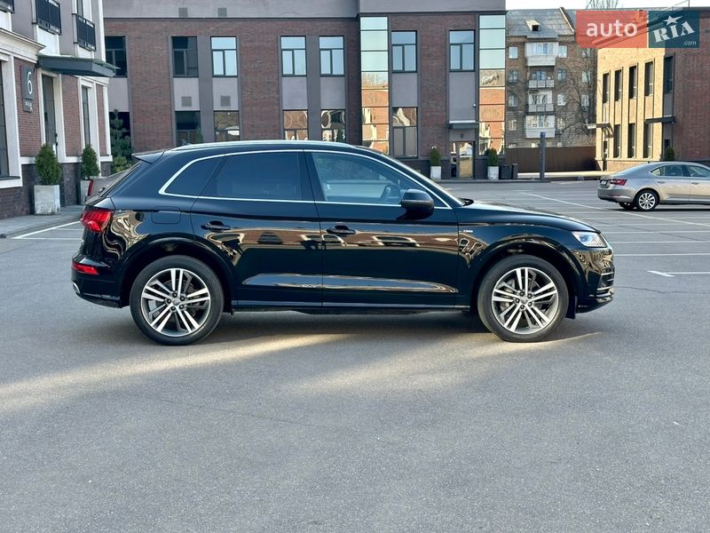 Позашляховик / Кросовер Audi Q5 2018 в Києві