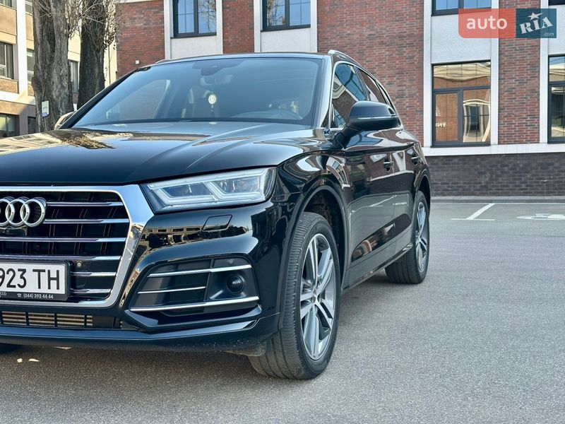 Позашляховик / Кросовер Audi Q5 2018 в Києві