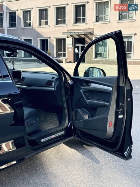 Позашляховик / Кросовер Audi Q5 2018 в Києві