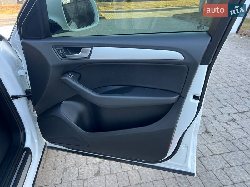 Внедорожник / Кроссовер Audi Q5 2015 в Ровно