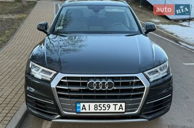 Внедорожник / Кроссовер Audi Q5 2017 в Чернигове
