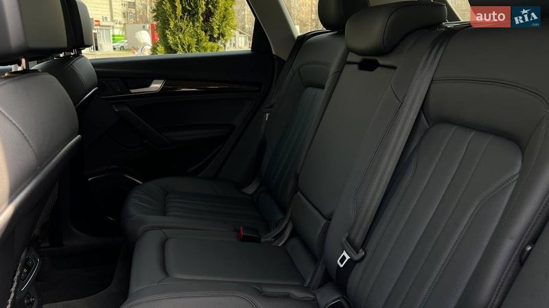 Позашляховик / Кросовер Audi Q5 2019 в Львові