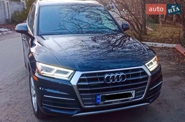 Внедорожник / Кроссовер Audi Q5 2019 в Киеве