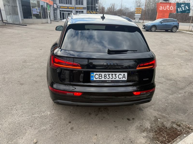 Позашляховик / Кросовер Audi Q5 2021 в Чернігові