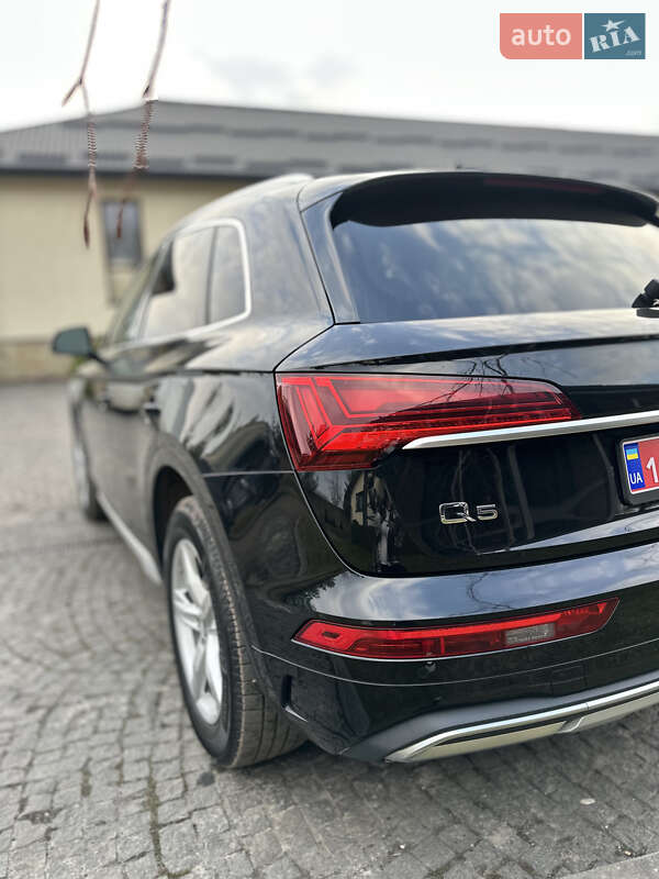 Внедорожник / Кроссовер Audi Q5 2021 в Львове