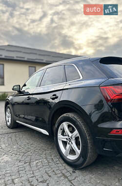 Внедорожник / Кроссовер Audi Q5 2021 в Львове