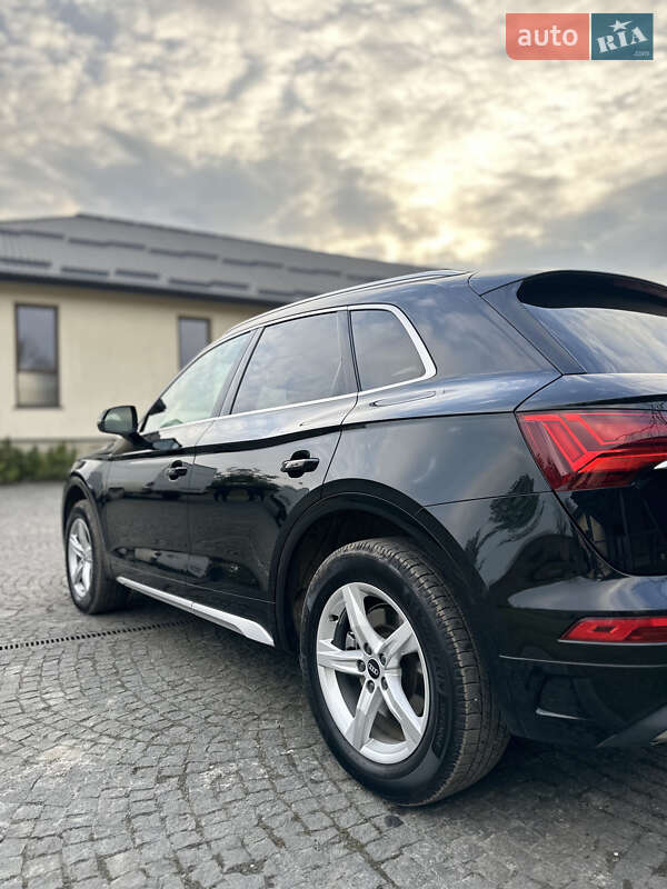 Внедорожник / Кроссовер Audi Q5 2021 в Львове