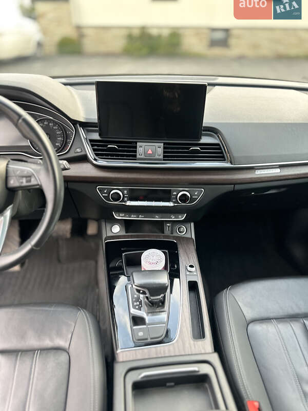 Внедорожник / Кроссовер Audi Q5 2021 в Львове