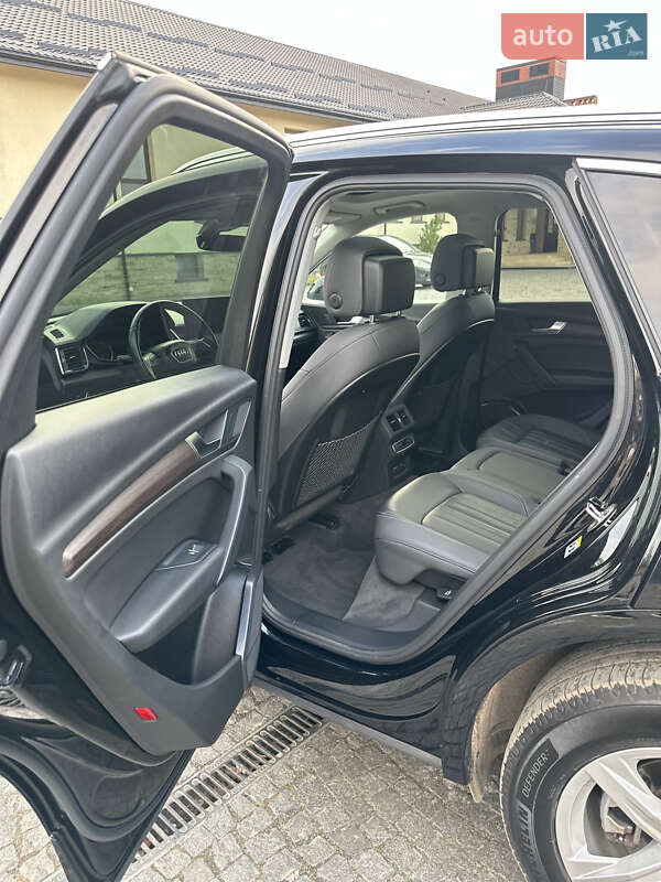 Внедорожник / Кроссовер Audi Q5 2021 в Львове