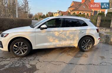 Позашляховик / Кросовер Audi Q5 2020 в Рівному