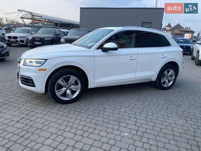 Внедорожник / Кроссовер Audi Q5 2017 в Львове