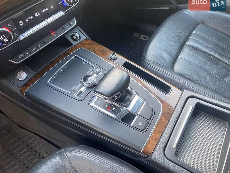 Внедорожник / Кроссовер Audi Q5 2017 в Львове