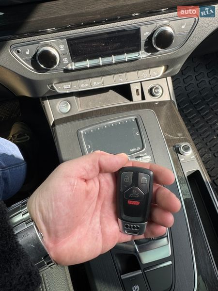 Внедорожник / Кроссовер Audi Q5 2020 в Кременчуге