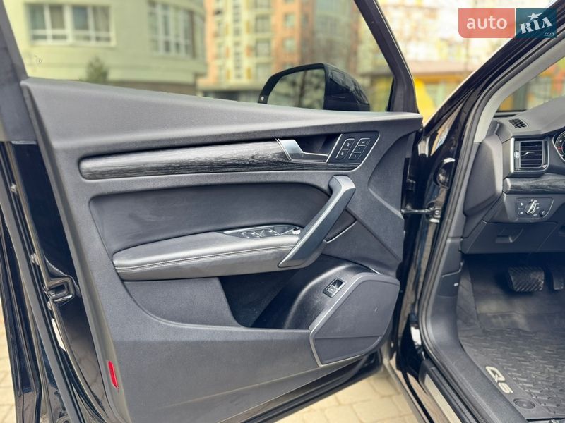 Внедорожник / Кроссовер Audi Q5 2020 в Ивано-Франковске
