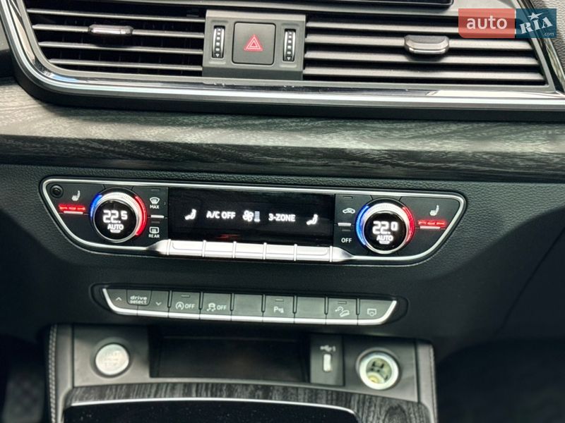 Внедорожник / Кроссовер Audi Q5 2020 в Ивано-Франковске